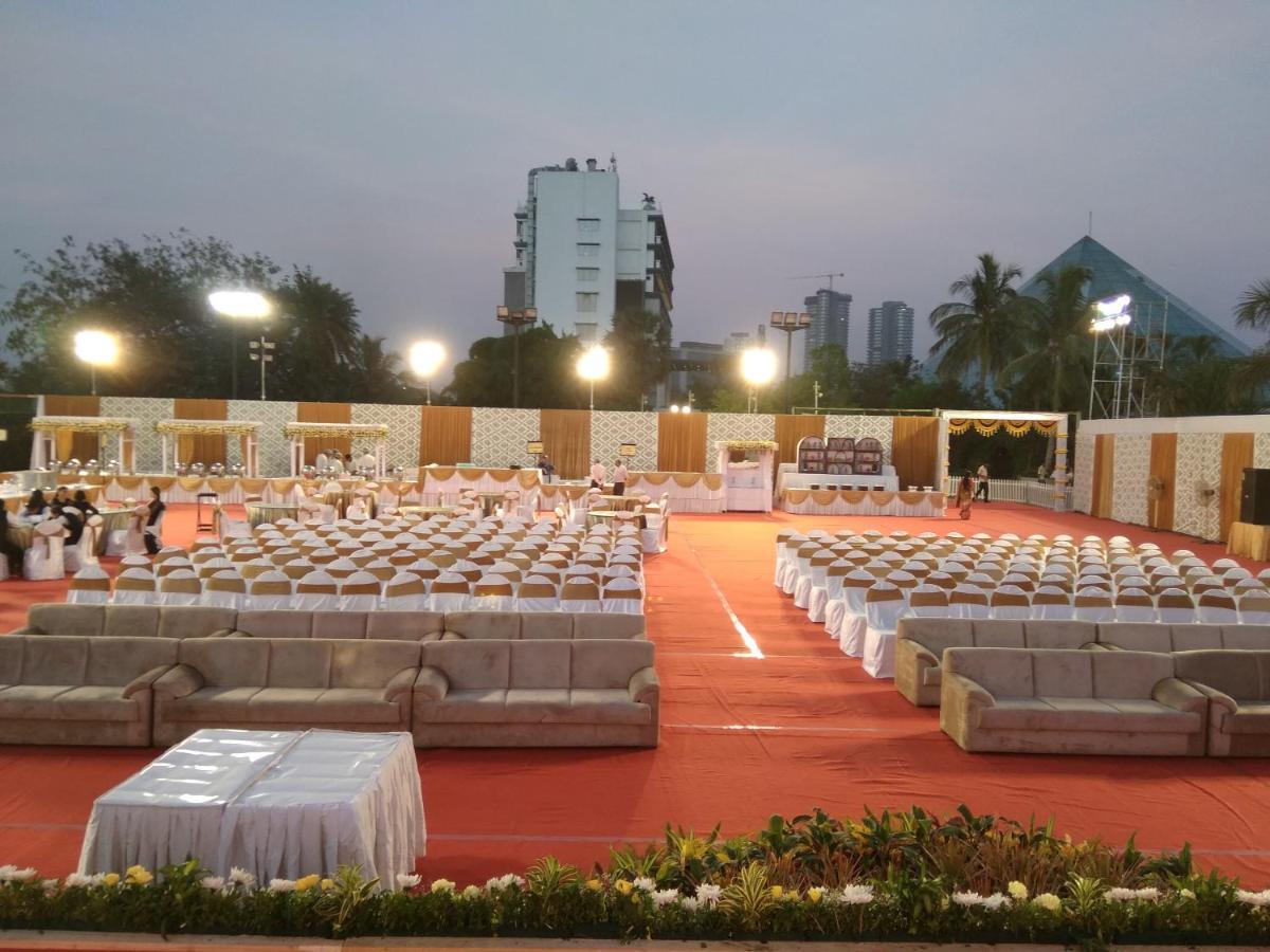 Resor Muza Hotels At Eskay Resorts Mumbai